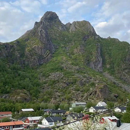 Stor I Svolvaer, Lofoten, Plass Til 7 Personer * 스볼베르